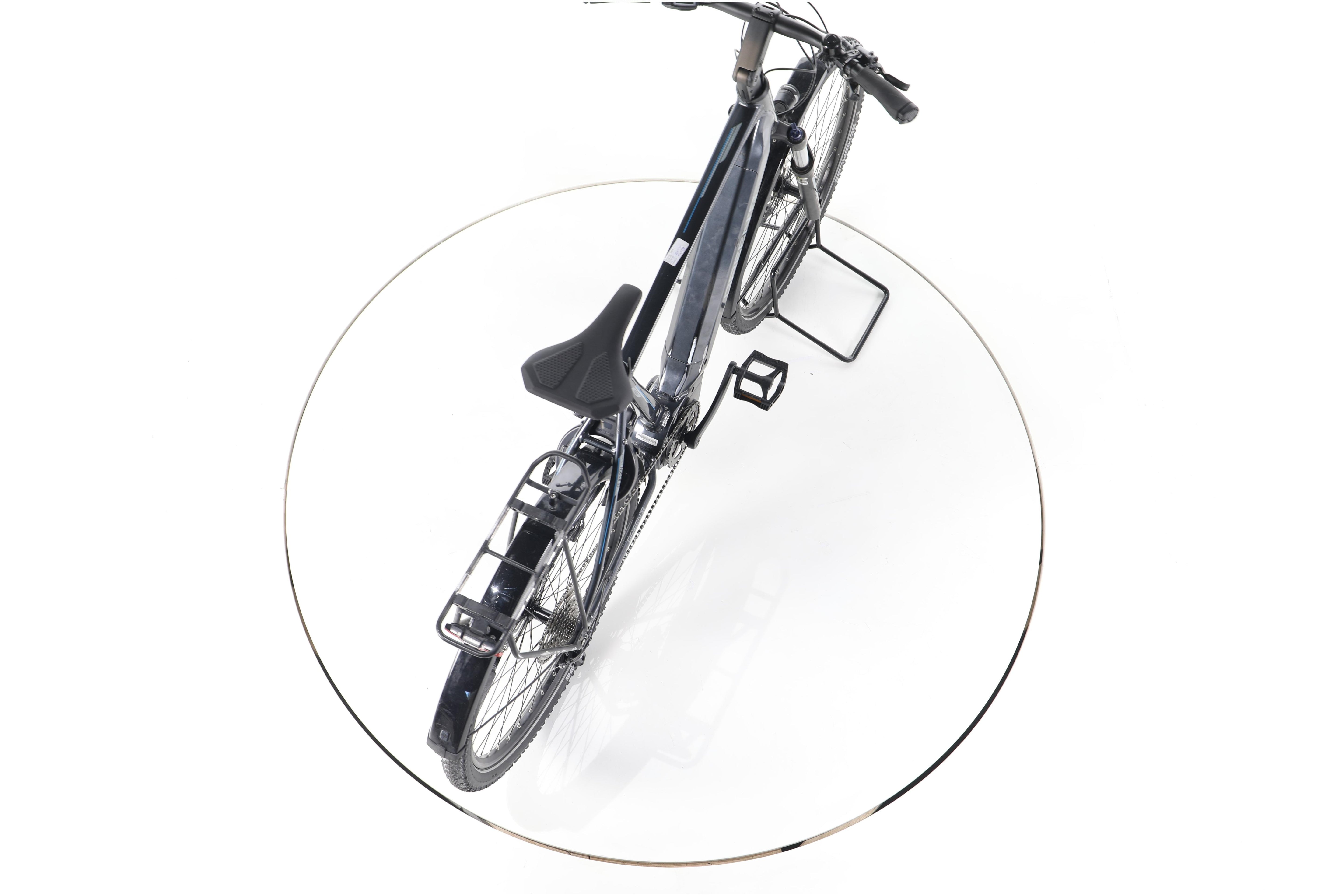 Green's Dorset Trekking E-Bike - Image 23