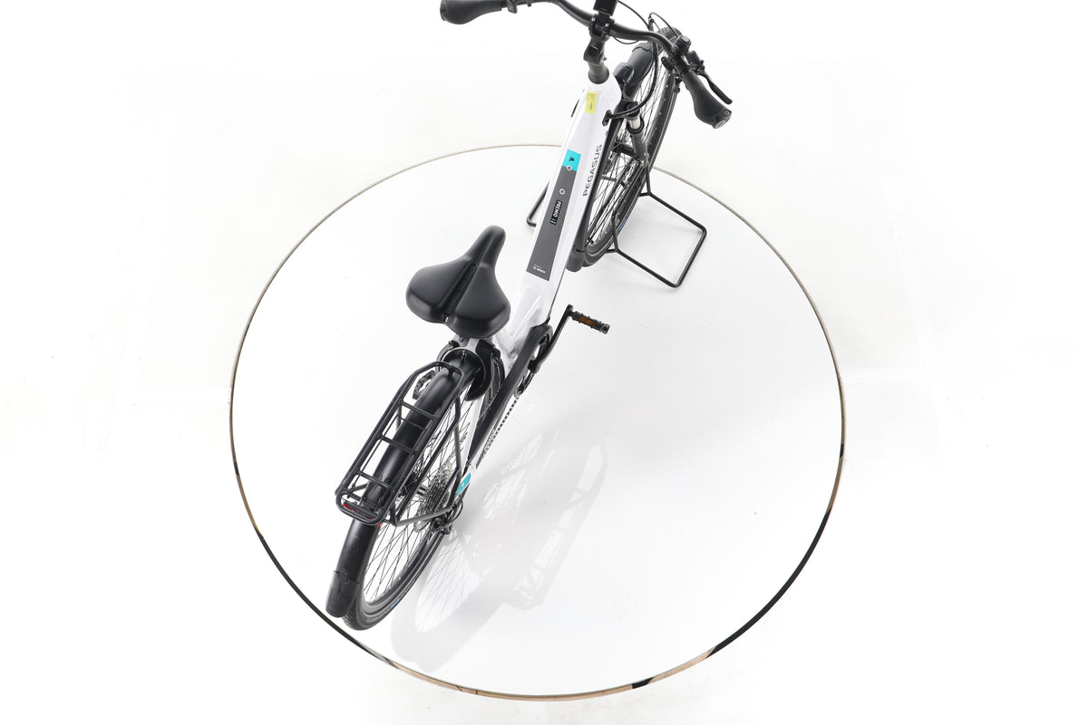 Pegasus Premio EVO 10 Lite Trekking E-Bike Tiefeinsteiger - Image 23