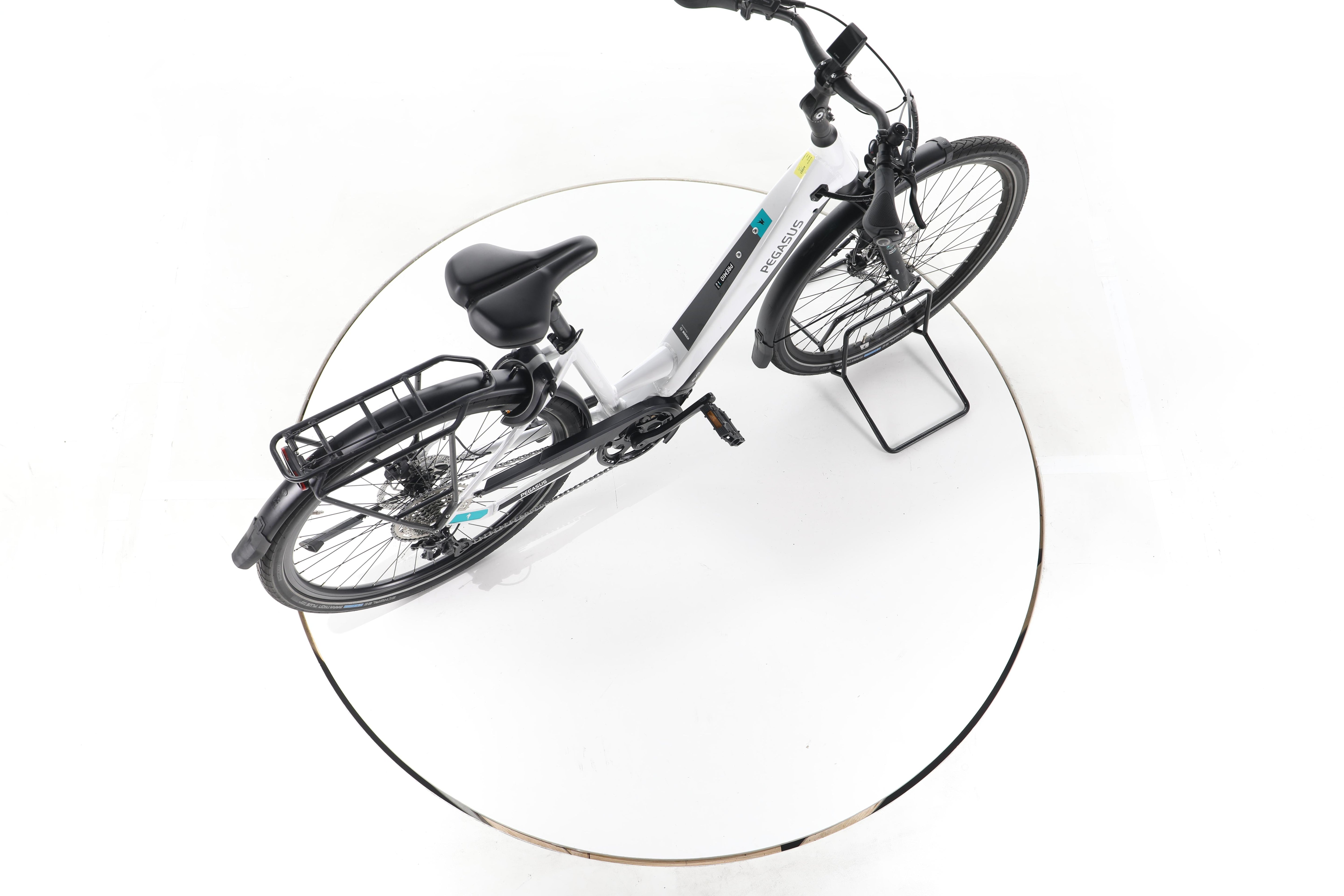 Pegasus Premio EVO 10 Lite Trekking E-Bike Tiefeinsteiger - Image 24