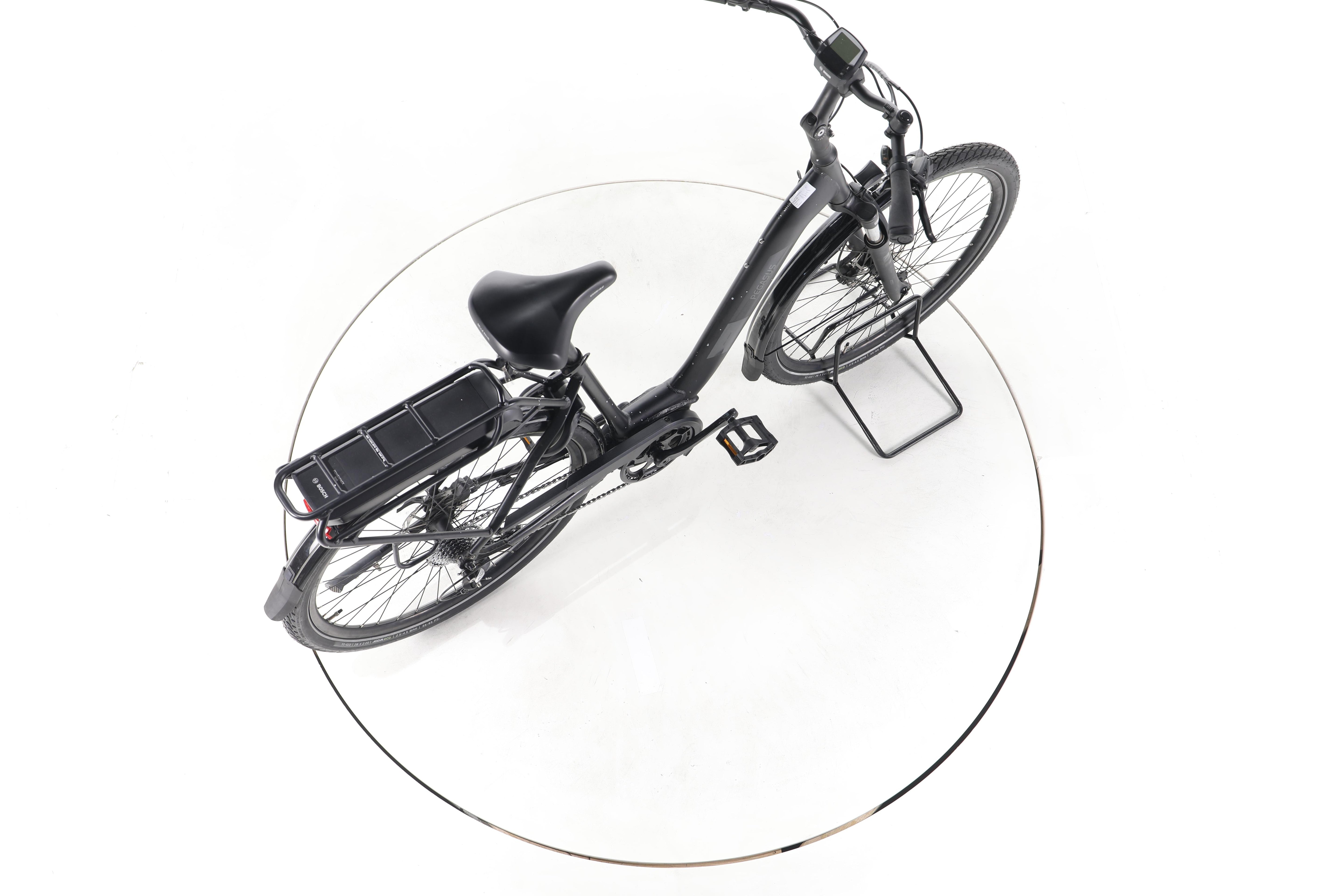 Pegasus Solero E8 Plus Trekking E-Bike Tiefeinsteiger - Image 24