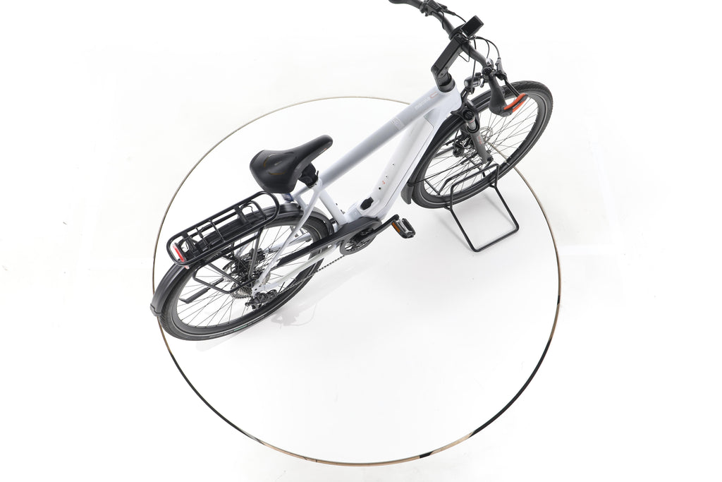 KTM Macina Style Pro Trekking E-Bike - Image 24