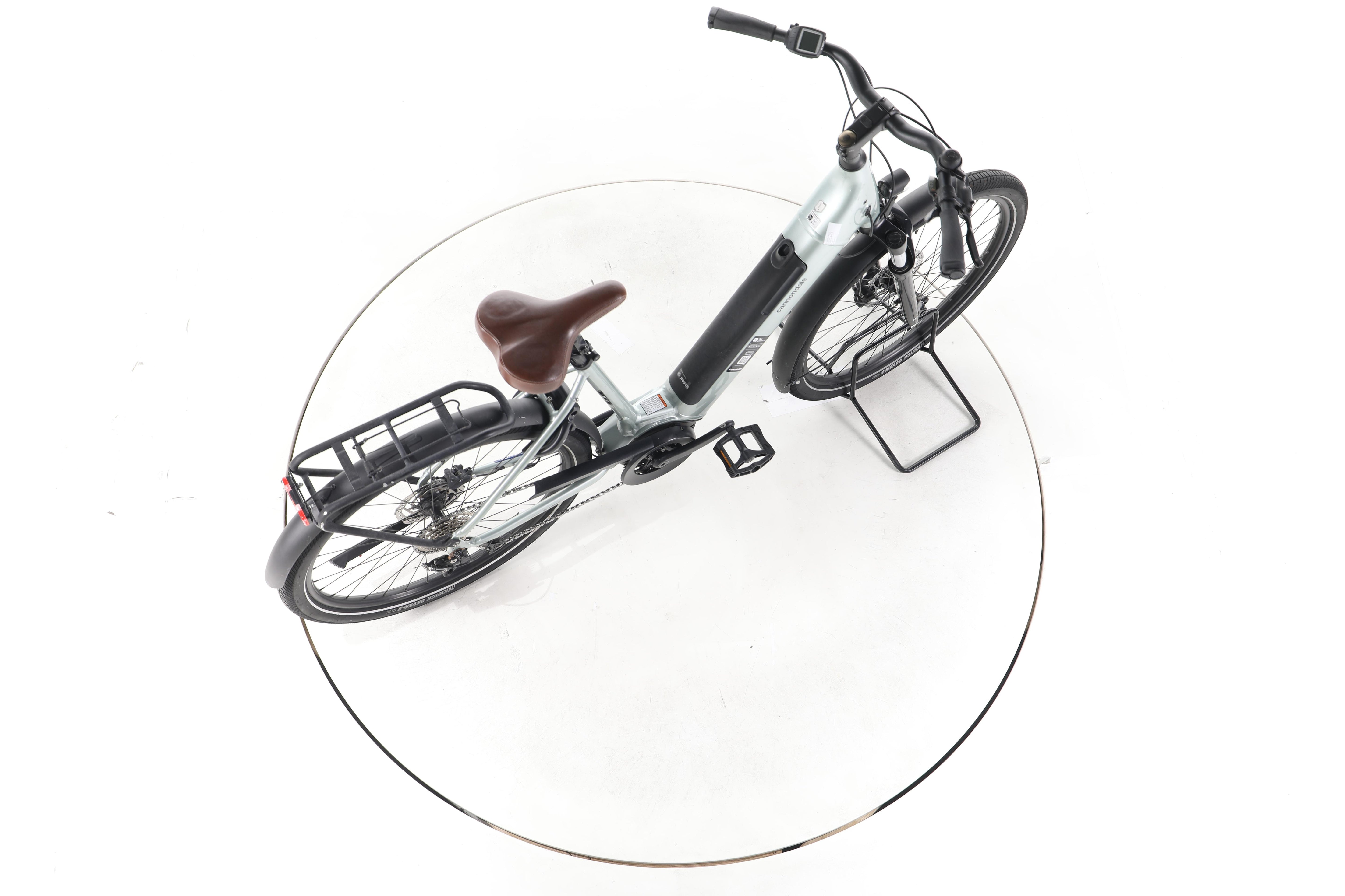 Cannondale 650 U Adventure Neo 2 EQ Trekking E-Bike Tiefeinsteiger - Image 24