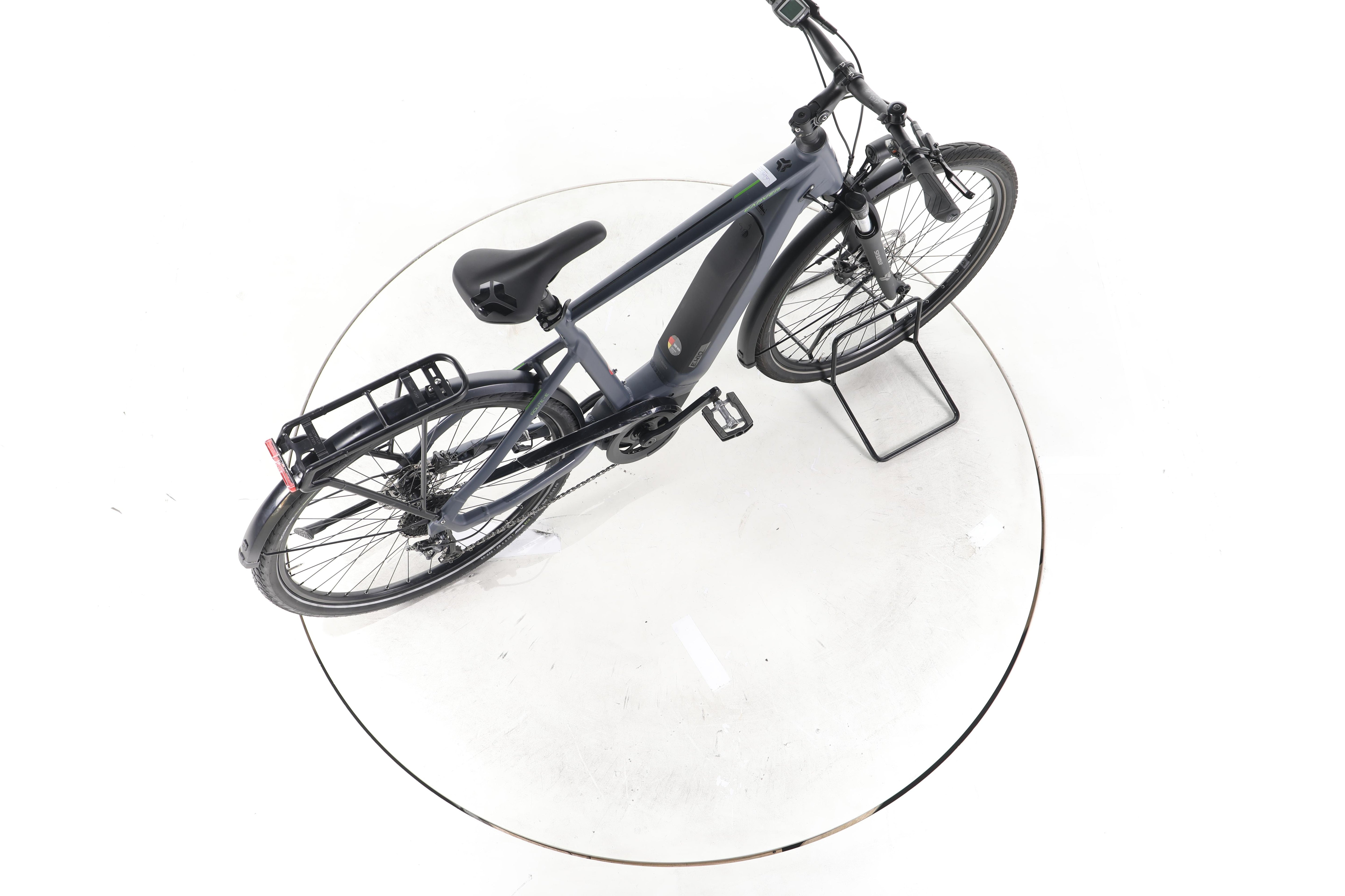 Carver Route E.410 Trekking E-Bike - Image 24