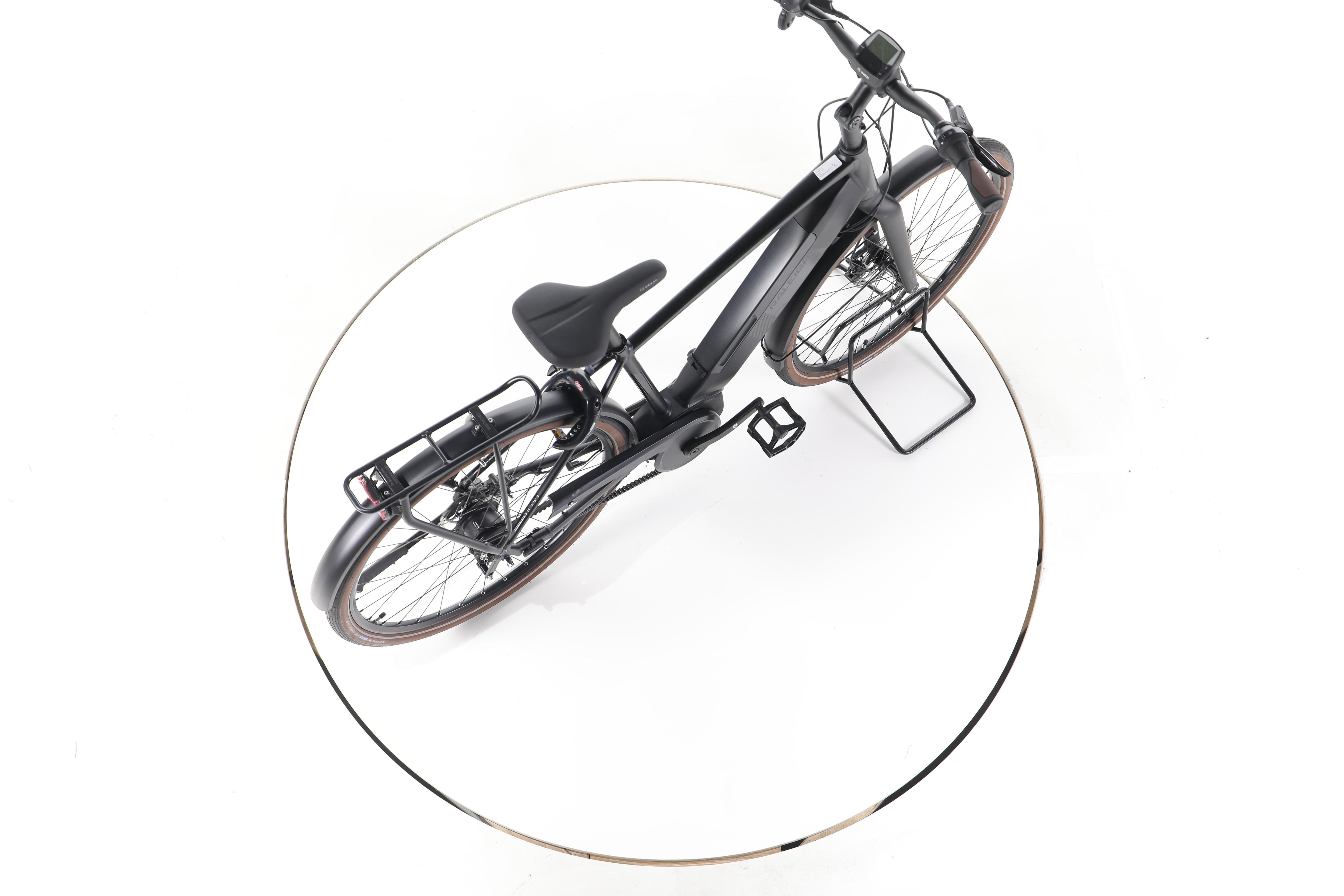 Raleigh Liverpool Premium City E-Bike - Image 24